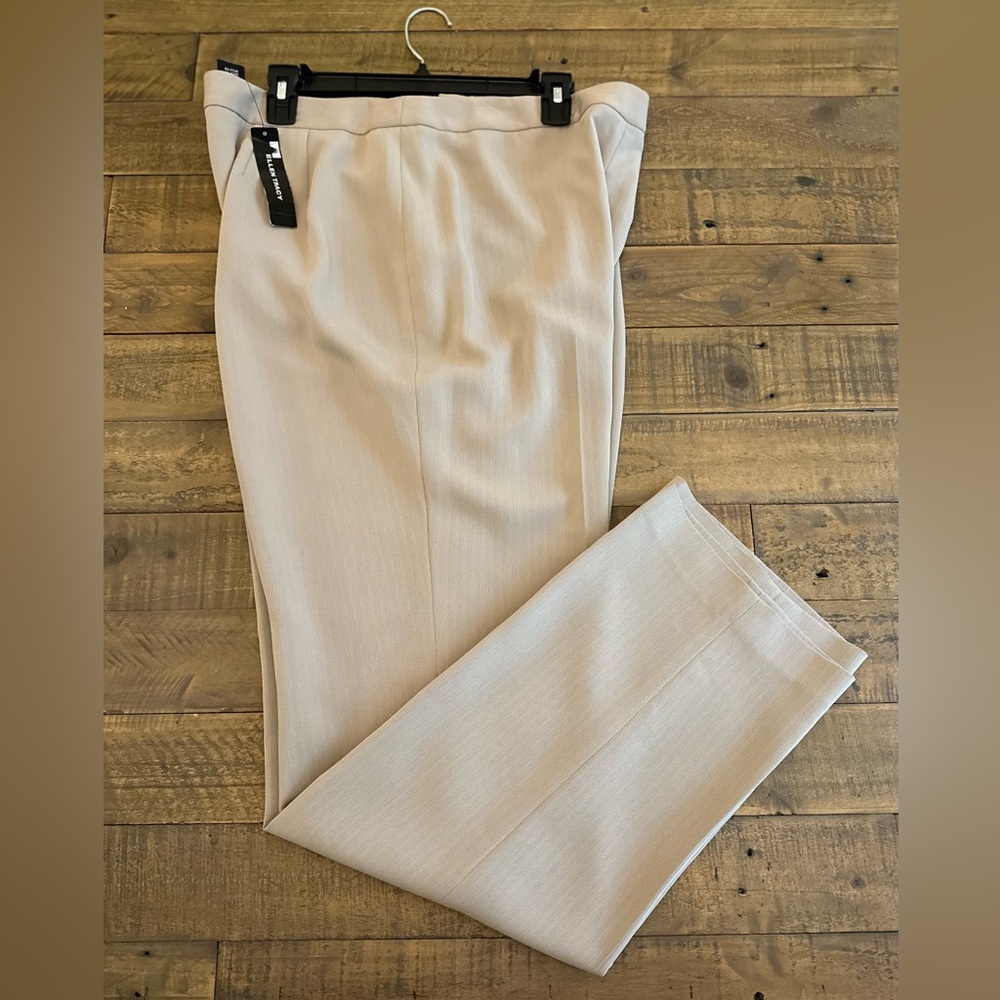 NWT Ellen Tracy Suit Pants‎ - Size 14